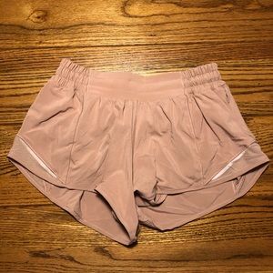 Hotty Hot Short 2.5”